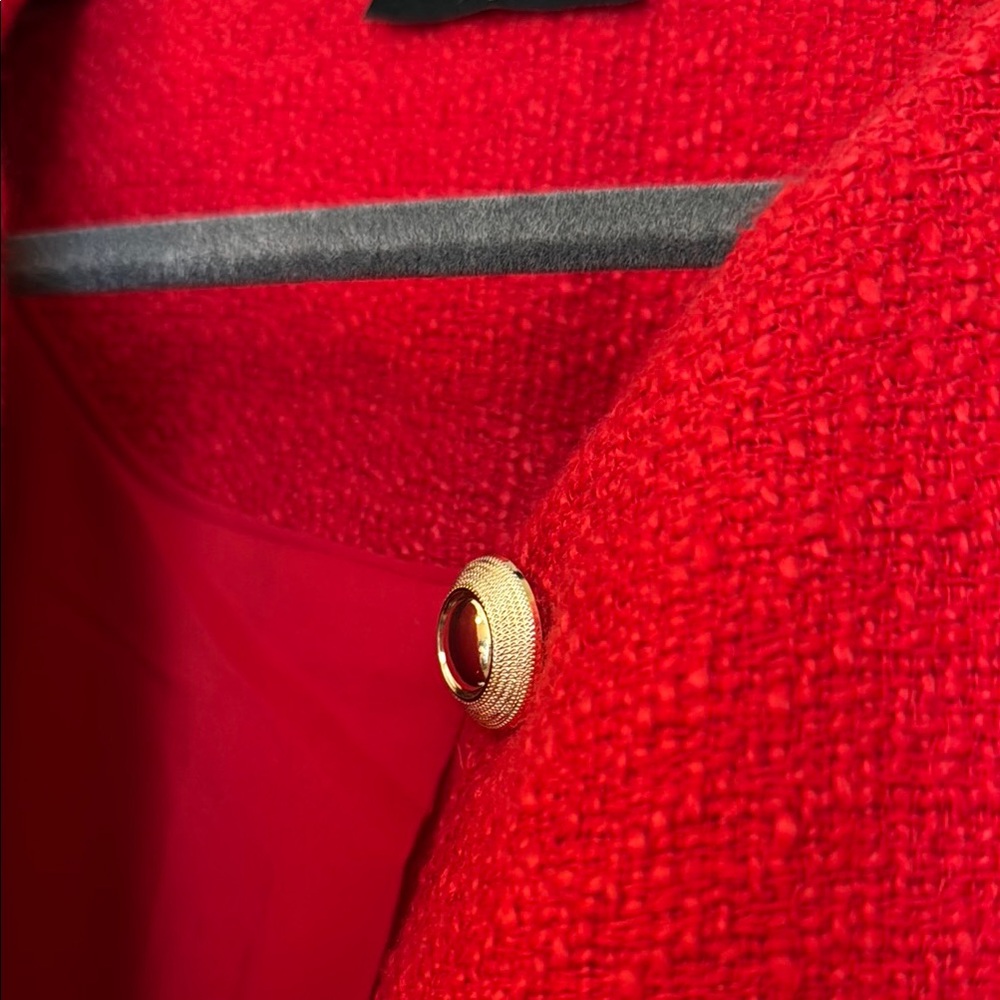 NWOT Tahari Red Cropped Tweed Style Blazer with Gold Buttons - Picture 2 of 8